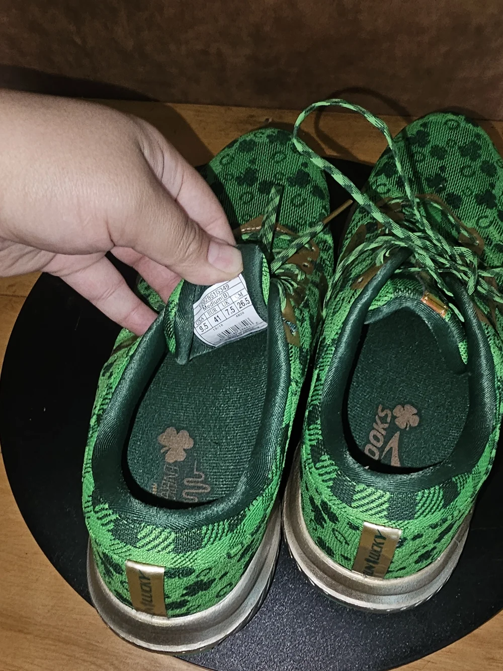 Brooks Green Clover Print Women's Sneakers